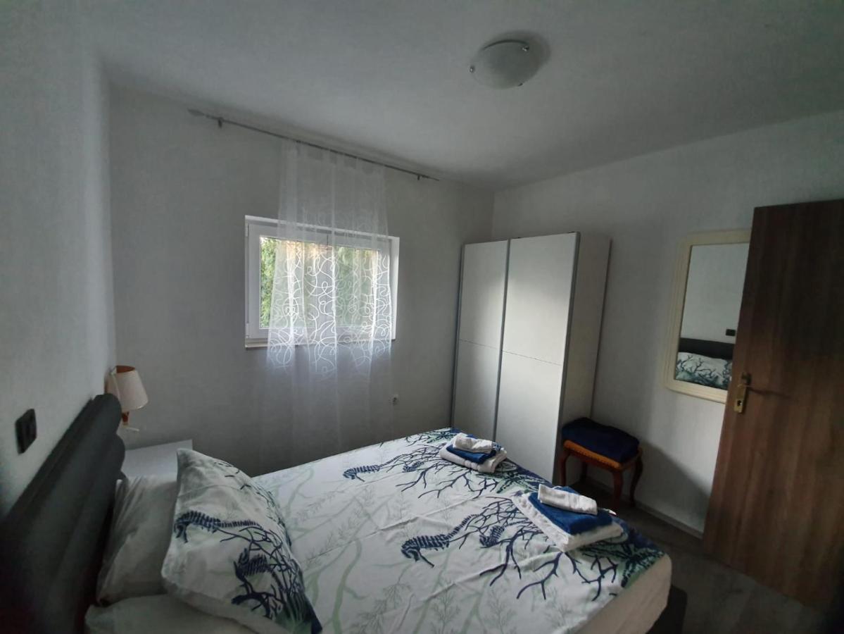 Apartmani Lucija Maslenica Buitenkant foto