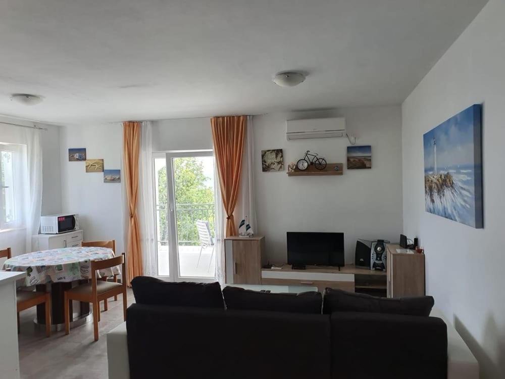 Apartmani Lucija Maslenica Buitenkant foto