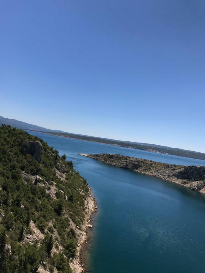 Apartmani Lucija Maslenica Buitenkant foto